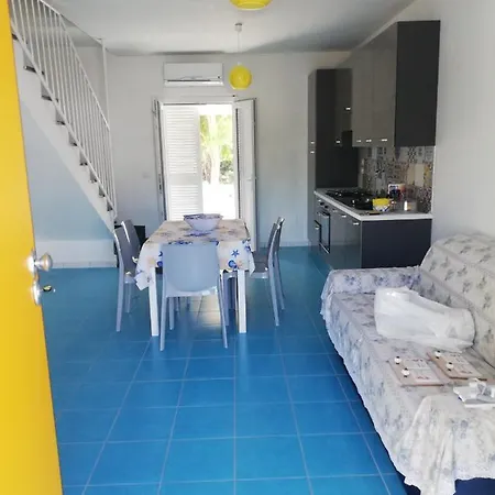 Casa Yellow Sul Mare Con Accesso Privata * Paestum